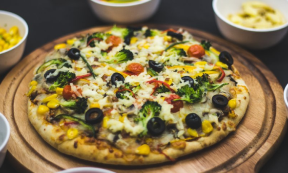 Pizza Vegetariana Caseira foto