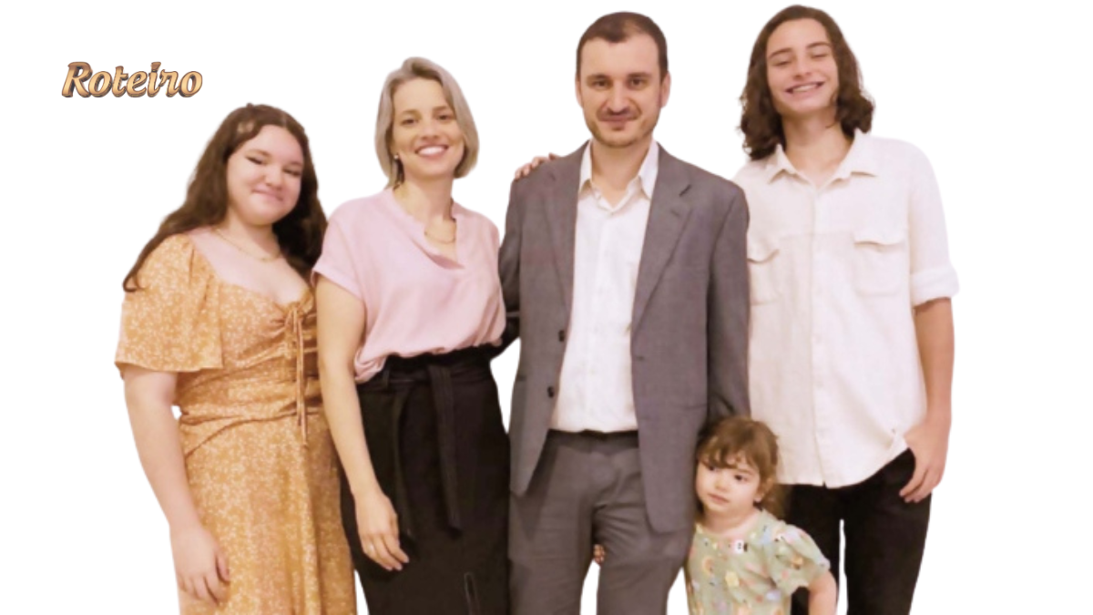 Liliane Santos, colunista do Portal RoteiroSJC, ao lado da família em São José dos Campos — autora da coluna sobre maternidade e fibromialgia
