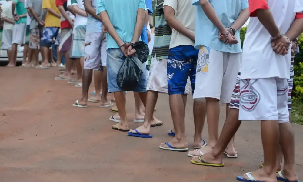 Adolescentes infratores, será que a sociedade falhou?