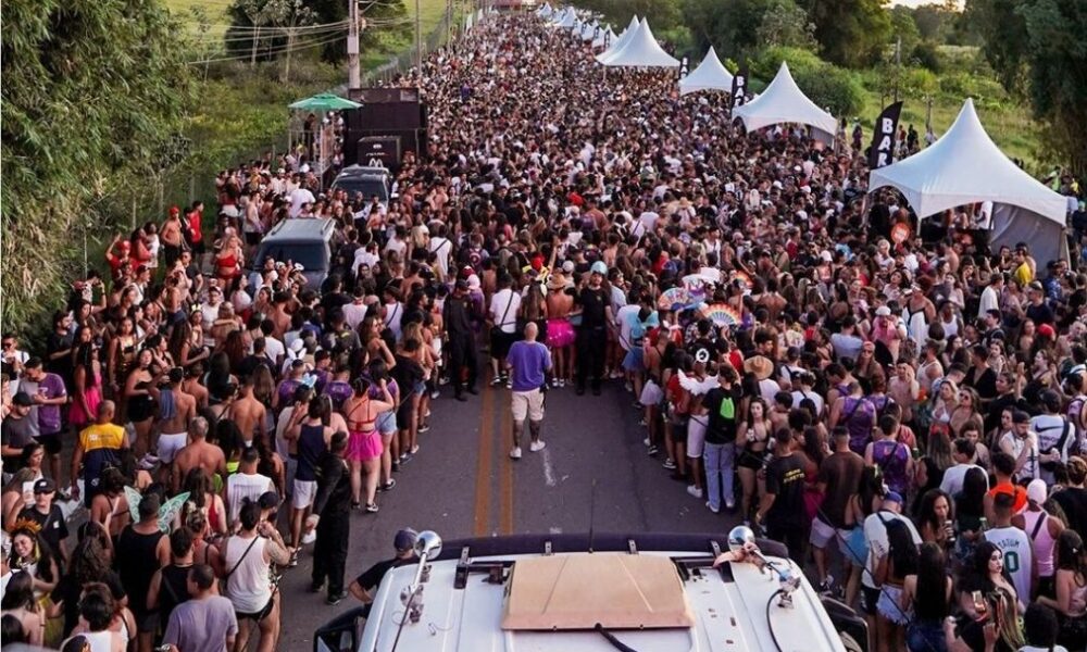 Carnaval de Sanja atrai 100 mil foliões em edição histórica sem registros de ocorrência