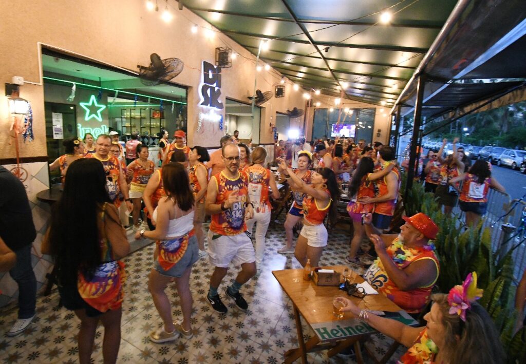 Carnaval no Disk me disse Bar: Alegria, chopp e memórias!