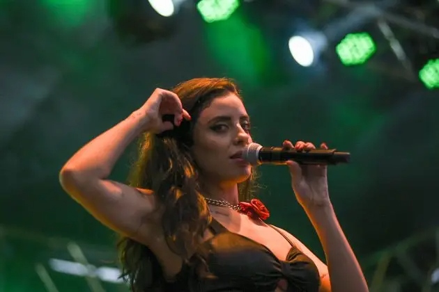 Lud Mazzucatti e Cecília Militão ao Vivo no Colinas Shopping