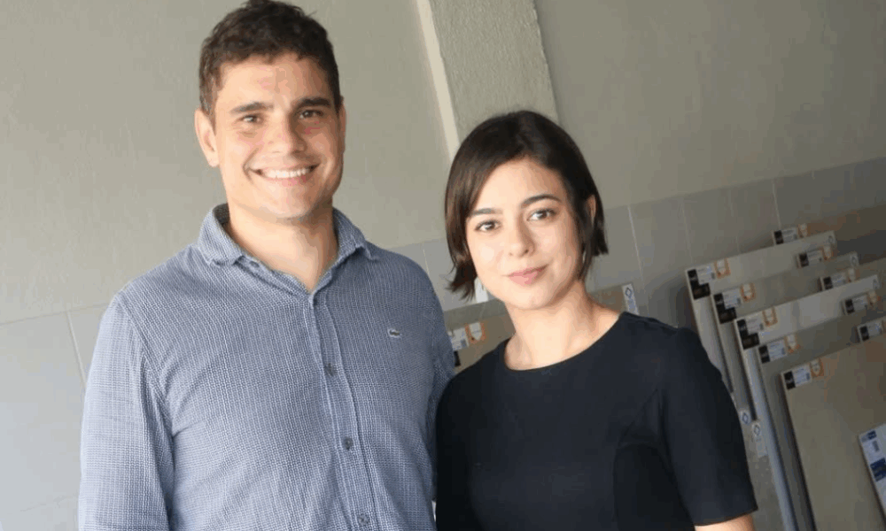 Avinti Pisos reinaugura loja em novo endereço