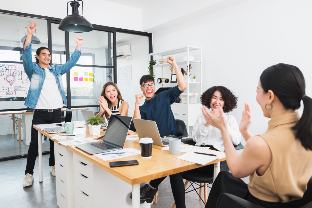 Planos de Saúde Mental sinônimo de bem-estar no trabalho.