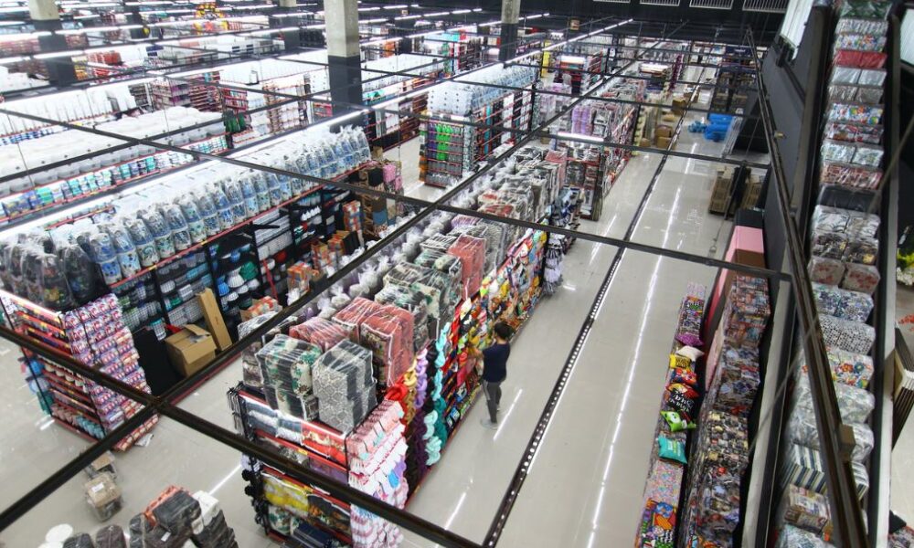 Shopping da Utilidade abre 200 empregos com 2ª loja em São José