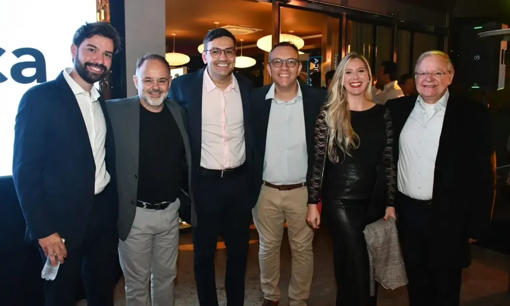Estilus Ótica 39 anos e celebra oftalmologistas com evento