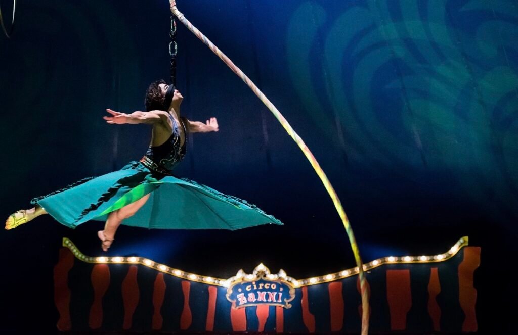 Espetáculo aéreo do Circo Zanni no Circo na Serra 2026
