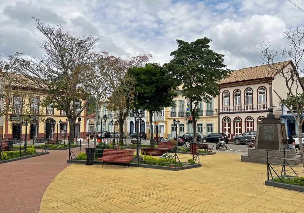 Vale do Paraíba Sossego: Um Refúgio de Tranquilidade e Beleza Natural