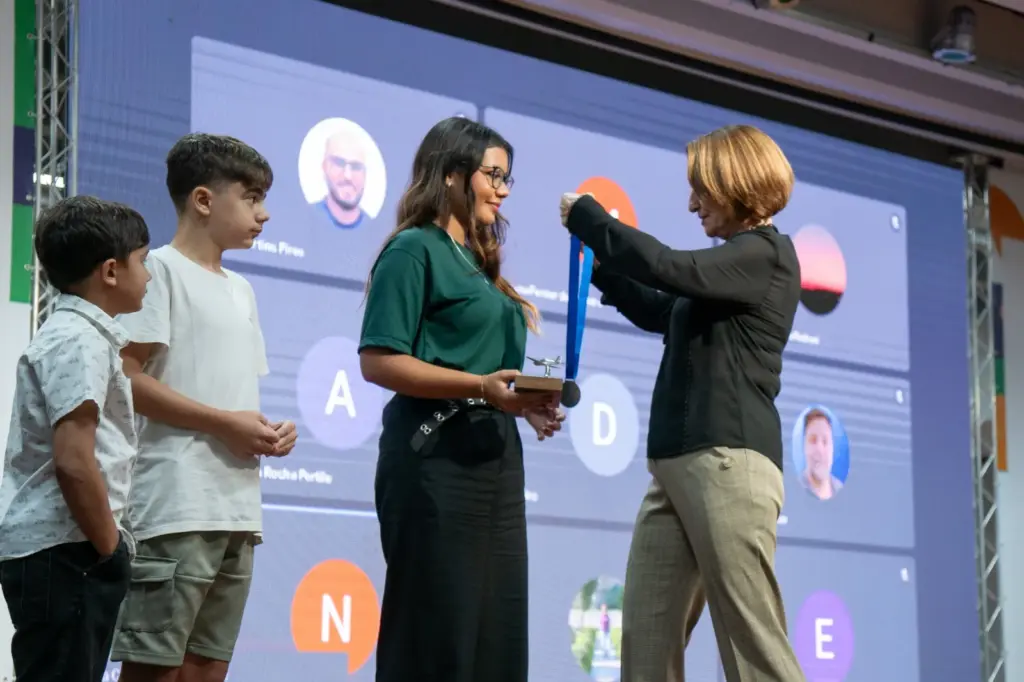 Congresso INVOZ abre inscrições para prêmios de excelência na educação pública