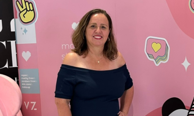 Patricia Morello, jornalista SJC, estrategista em comunicação e cofundadora do Portal RoteiroSJC, em evento de inauguração em São José dos Campos