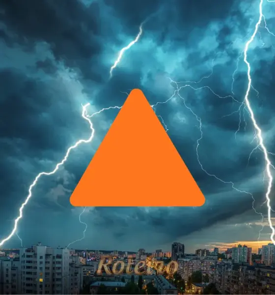 Alerta laranja em SJC, céu carregado de nuvens de tempestade sobre São José dos Campos