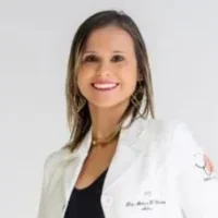 dra Adriana Oliveira do Instituto Lùvany