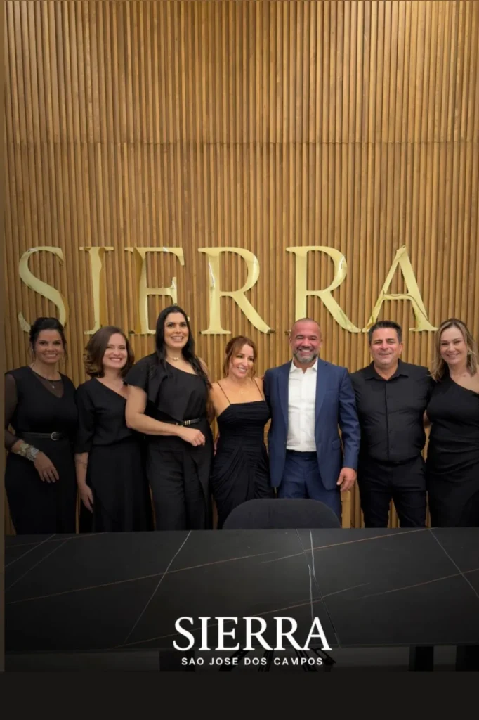 A equipe Sierra.
Manu Lira, Nádia Teixeira, Juliana Costa, Alessandra Freitas e Marcelo Andrei.