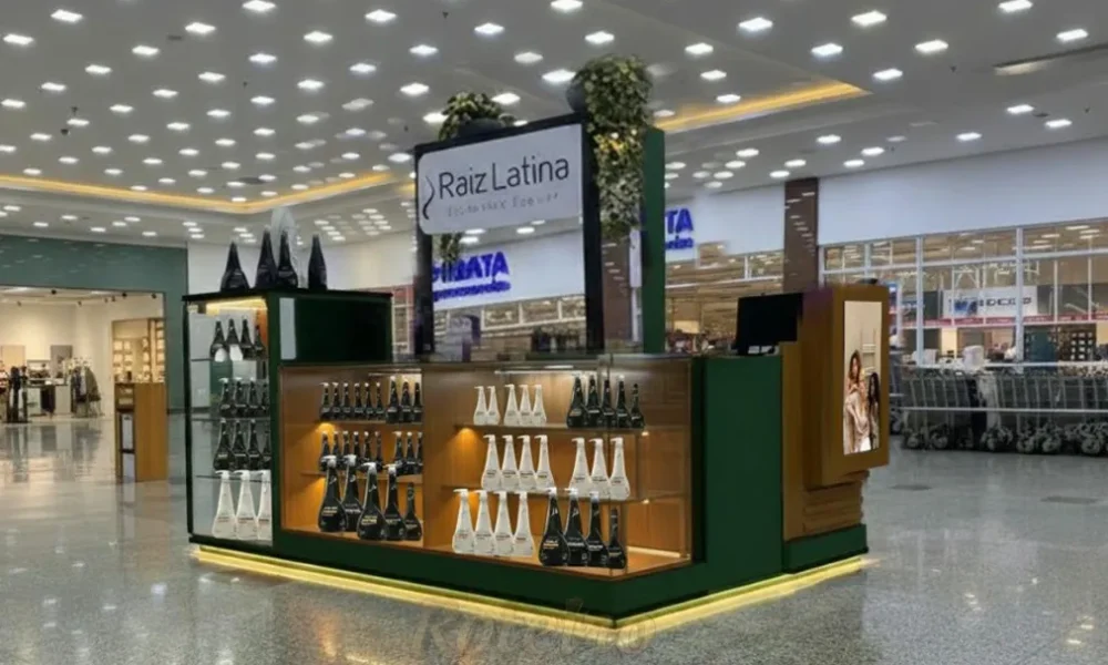 stand da Raiz latina no Shopping Jardim oriente