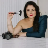 Elaine Calle, fotografa, maquiadora, palestrante.