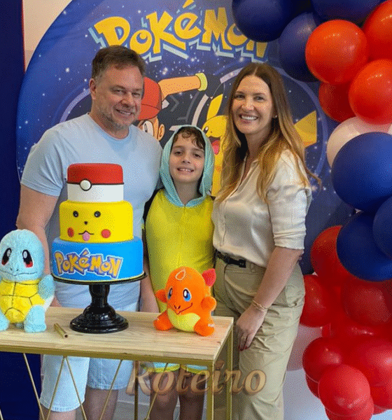 Rubens Eduardo Cardoso comemora 10 anos ao lado da mãe Zilma Valadão e do padrasto Castro Neto no Big Jump USA SJC.