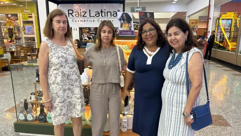 Mariléa Lemes, Elieth Moraes, Telma Santos e Marilda Serrano na inauguração do quiosque da Raiz Latina