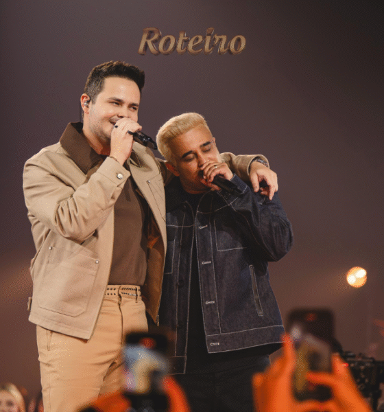 Banner promocional do evento Encontro do Vale em São José dos Campos, destacando a dupla sertaneja Matheus e Kauan. A arte apresenta informações sobre a promoção de ingressos duplos para os setores Pista, VIP e Front, com as fotos dos artistas e a logo oficial do evento.