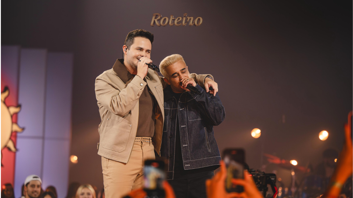 Banner promocional do evento Encontro do Vale em São José dos Campos, destacando a dupla sertaneja Matheus e Kauan. A arte apresenta informações sobre a promoção de ingressos duplos para os setores Pista, VIP e Front, com as fotos dos artistas e a logo oficial do evento.