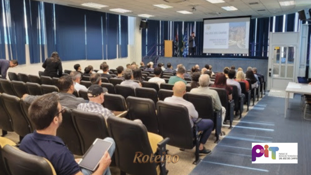 Auditorio durante o evento durante o lançamento da plataforma de investimentos sjk.city.