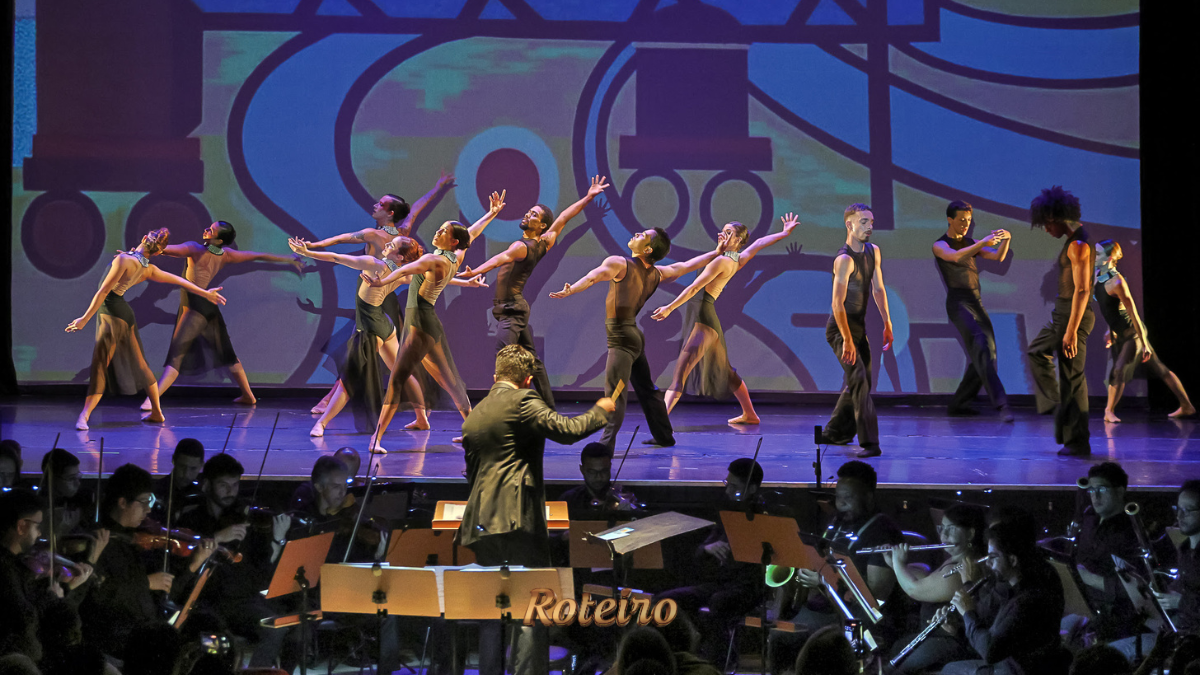 Espetáculo Villa Brasil do 36º Festidança 2026 no Teatro Municipal de São José dos Campos SJC com bailarinos em cena