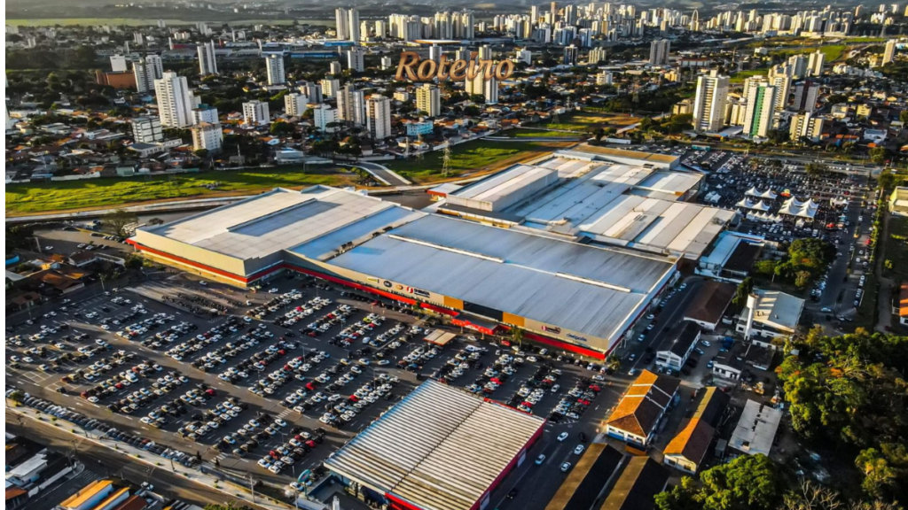  feira empregos SJC — Shopping Jardim Oriente São José dos Campos sede do Emprega Mais Vale
