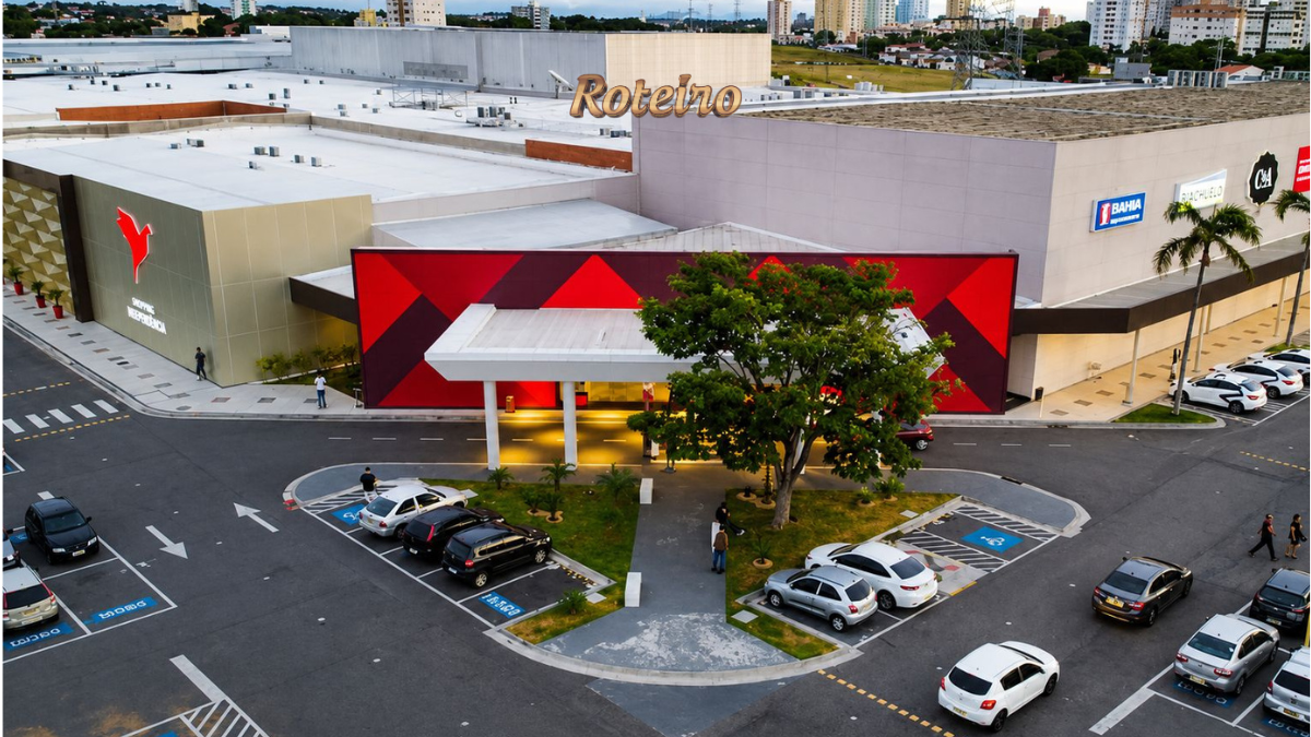 feira empregos SJC — fachada do Shopping Jardim Oriente em São José dos Campos