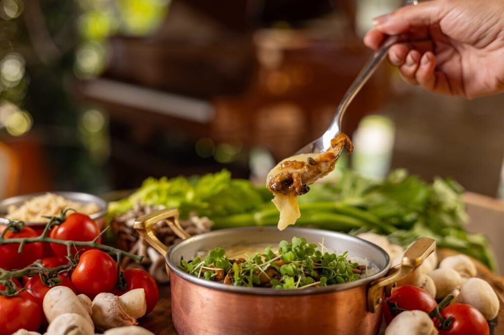 Casa Bambui inverno Mantiqueira — Boeuf Bourguignon com cogumelos Paris da Serra