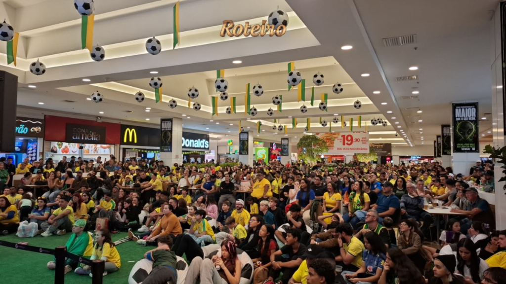 CenterVale Copa SJC torcida estreia Brasil Praca Alimentacao SJC