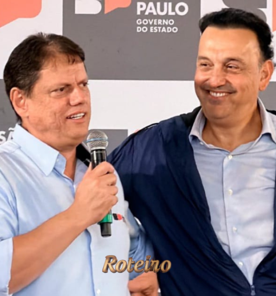 Governador Tarcísio de Freitas e vice Felicio Ramuth na entrega da nova escola estadual em SJC