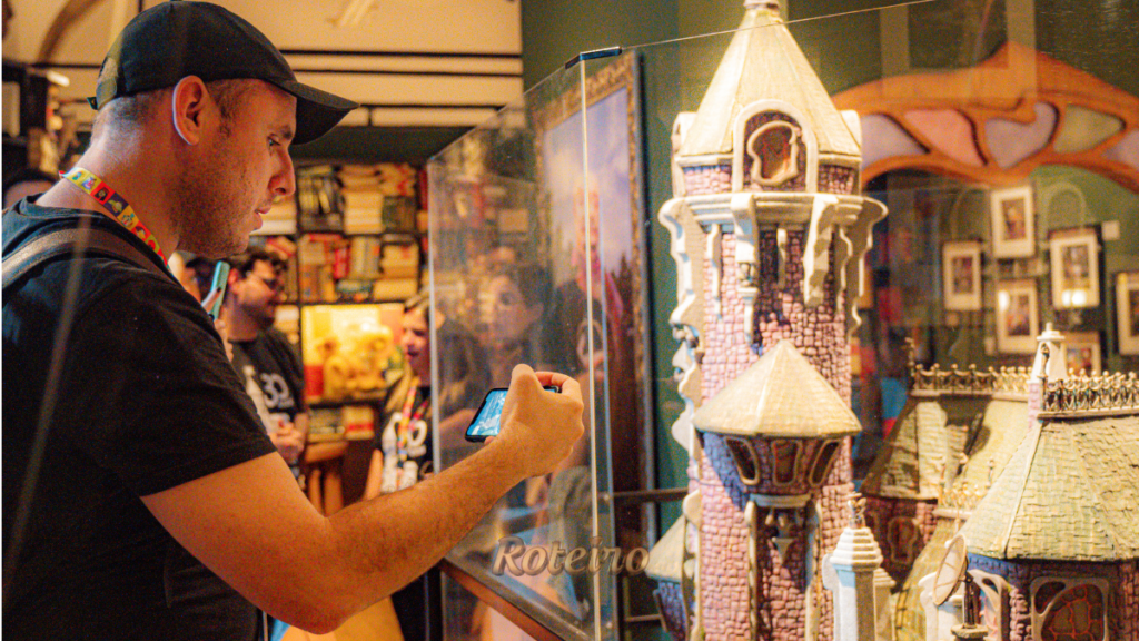 Maquete original do Castelo Rá-Tim-Bum usada na abertura da série