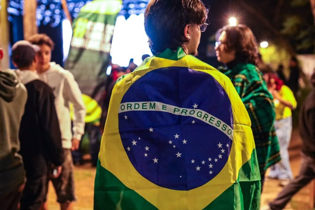 fan fest Guararema Copa do Mundo bandeira Brasil torcedor Parque Deoclesia