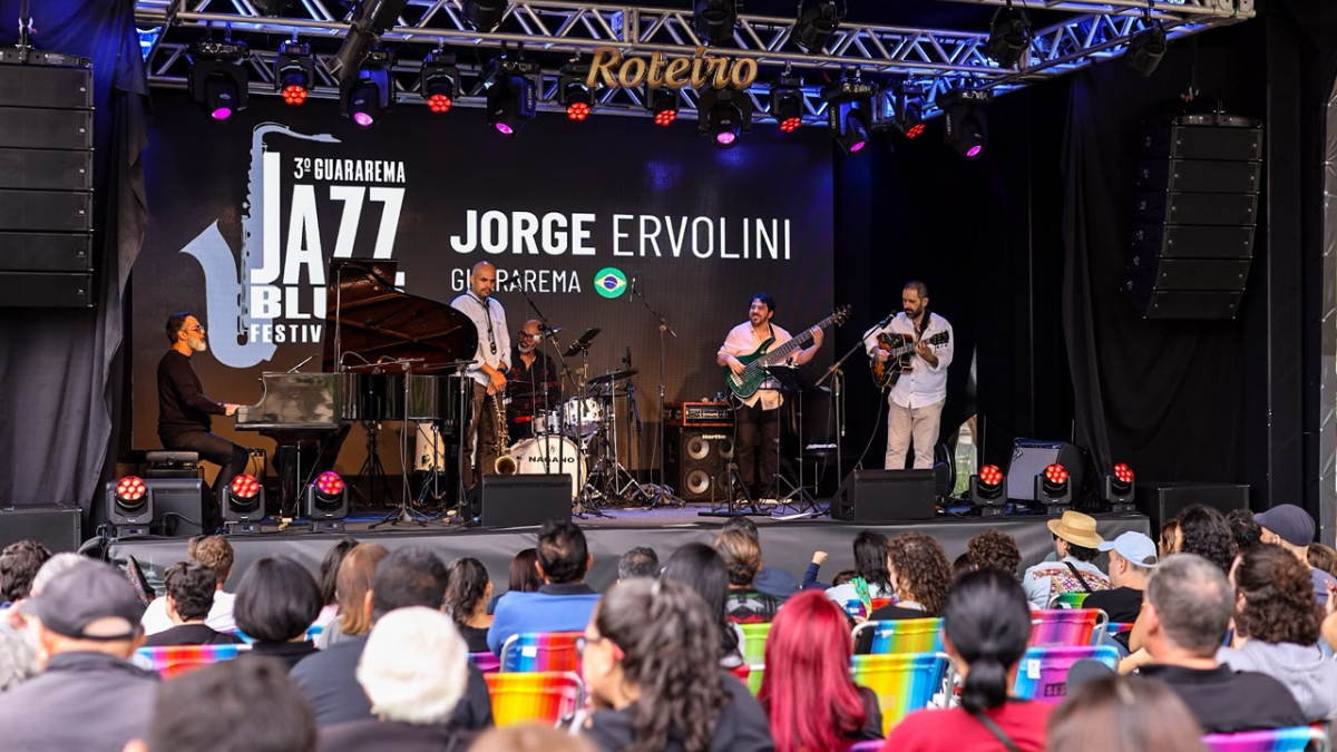 Guararema Jazz Blues Festival 2026 — público no palco Pau D'Alho em Guararema, Vale do Paraíba