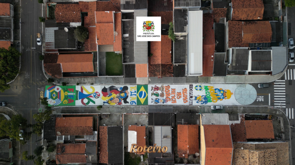 Rua da região leste de SJC com pintura temática da Copa do Mundo 2026