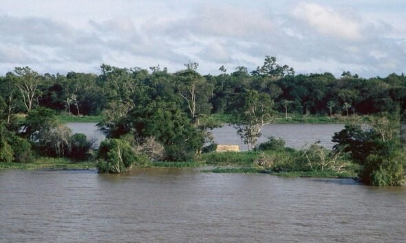 Rio Tapajós na Amazônia, cenário do evento Amazônia Viva Realidade Virtual em SJC