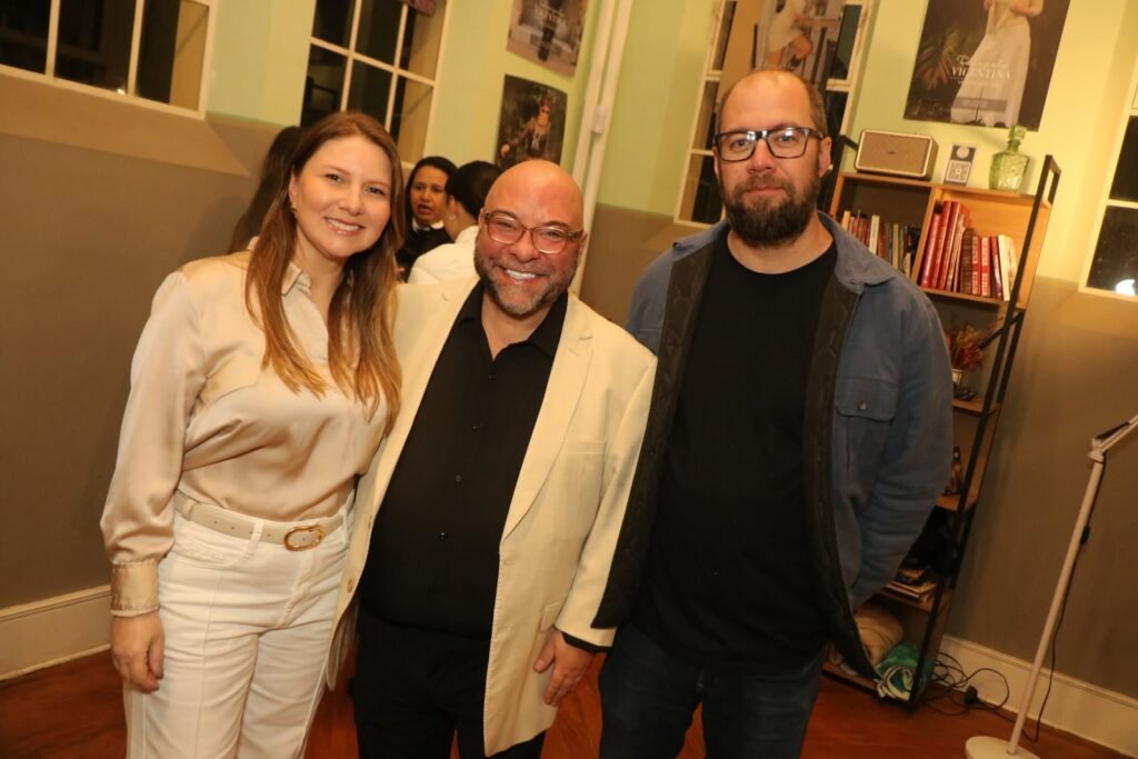 Todas pelo Vicentina SJC — Willian Roggles com Alan Mariquito e Cibeli