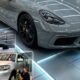 Detalhador da Nustrinks aplicando película em carro para a Expo Estética Automotiva SJC
