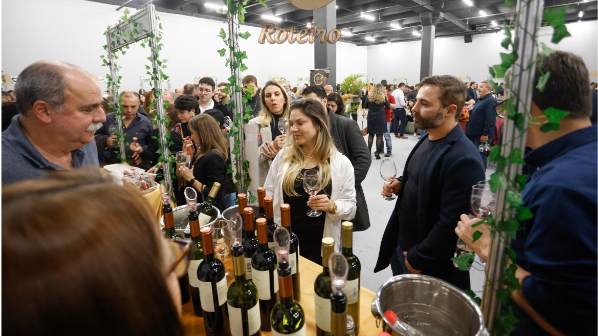 Festival Vinhos de Bicicleta 2026 reúne público para degustação no CenterVale Shopping em São José dos Campos