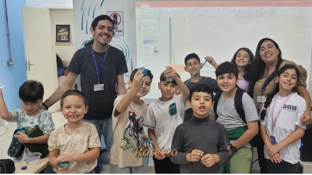 alunos de altas habilidades sjc em atividade de biologia