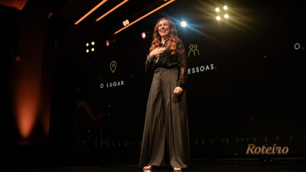 Camila Gude Valandro diretora comercial da SUAIMOBI no Meeting SENSES