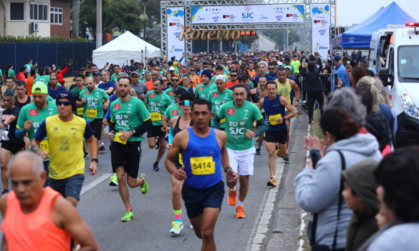 corrida de rua SJC reúne centenas de corredores na largada