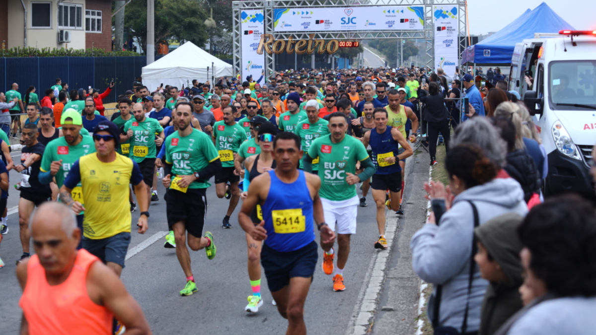 corrida de rua SJC reúne centenas de corredores na largada