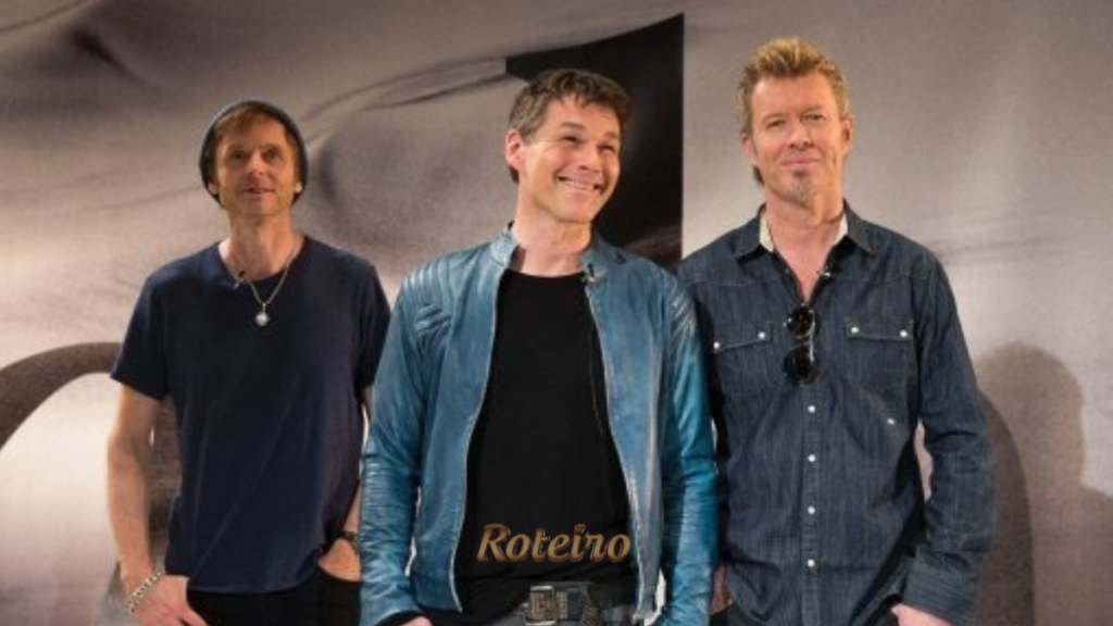Fim da banda a-ha: Morten Harket, Pål Waaktaar-Savoy e Magne Furuholmen sorriem em evento da banda